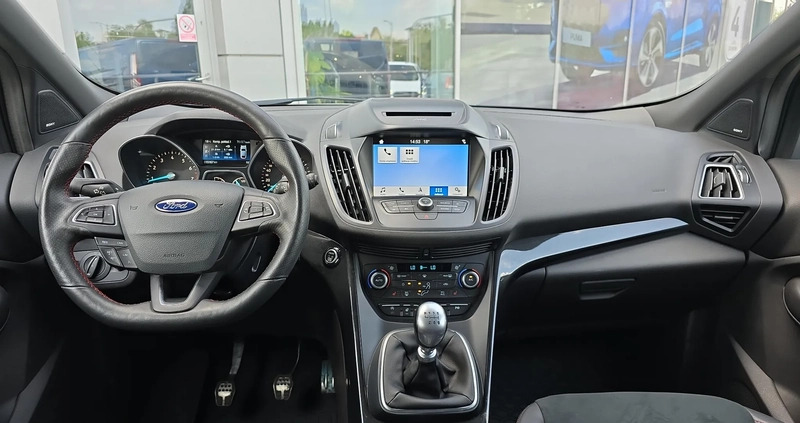 Ford Kuga cena 92900 przebieg: 15144, rok produkcji 2019 z Warka małe 596